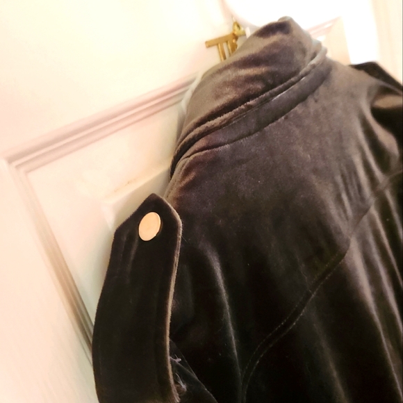 Velvety luxurious Jacket - Picture 5 of 7